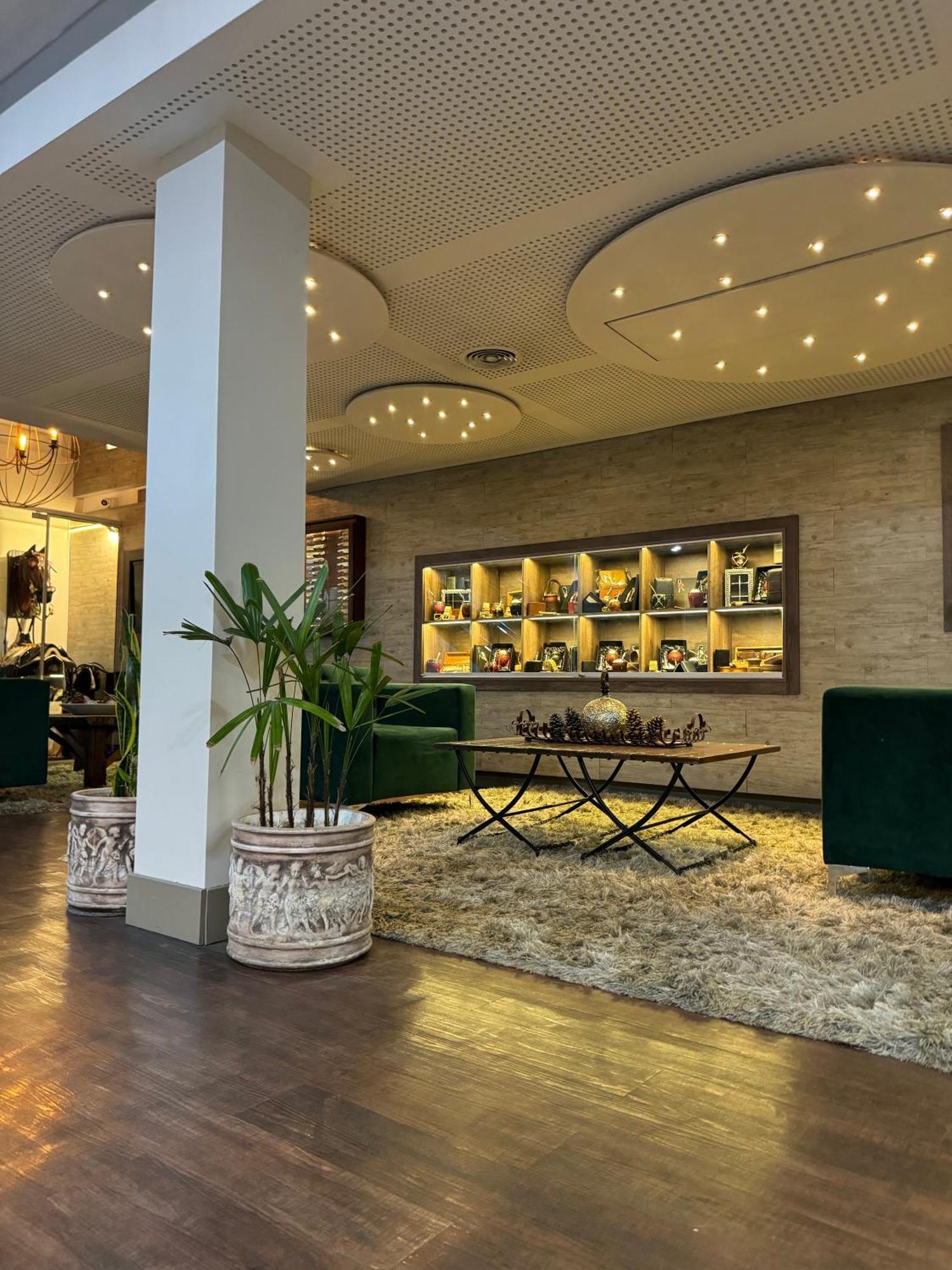 Hotel Facon Grande Buenos Aires Extérieur photo